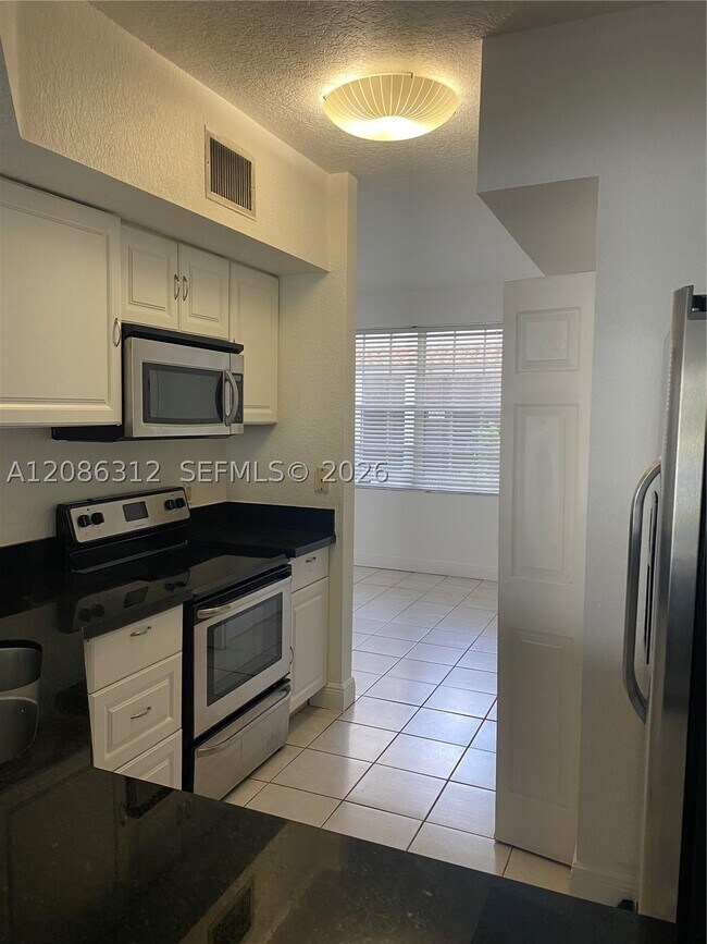 Building Photo - 755 SW 148th Ave