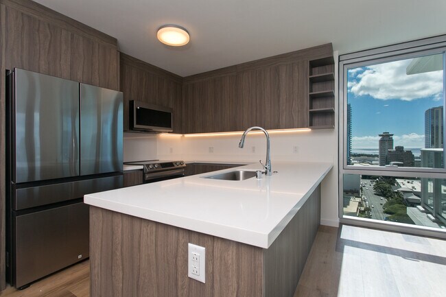 Building Photo - 1515 Liona St