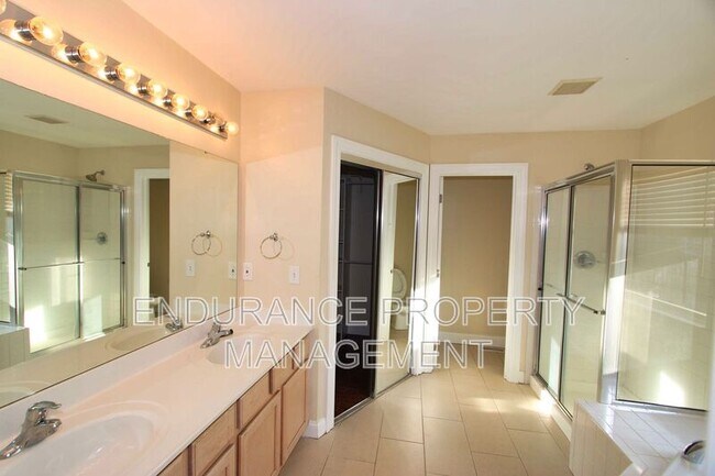 Building Photo - 6017 Kensington Trail