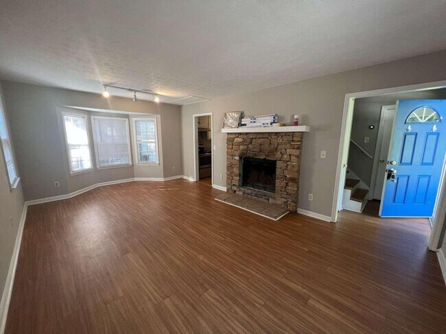 Building Photo - 2820 Crystal Cove Rd