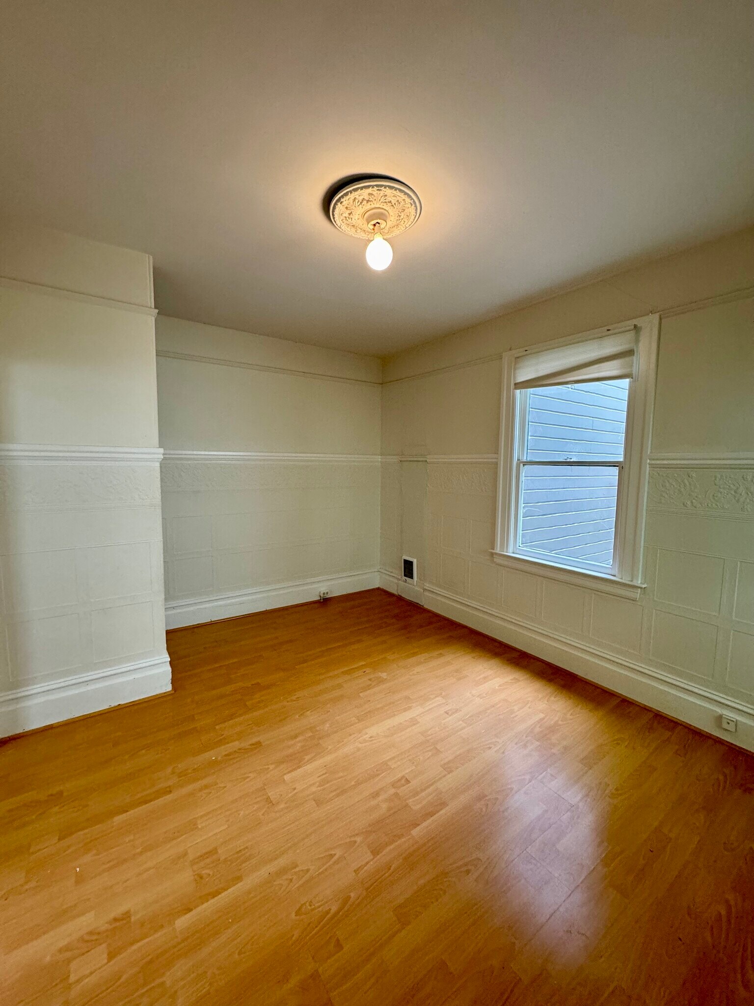 Building Photo - 1418 Pacific Ave