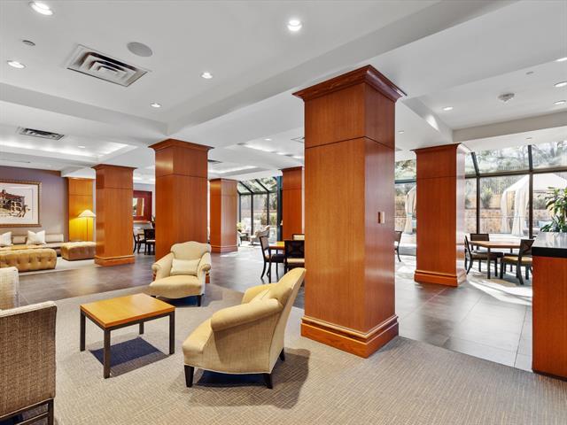 Building Photo - 3030 McKinney Ave