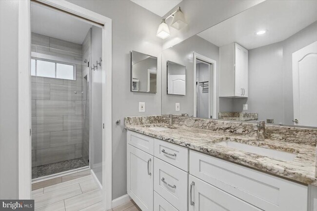 Building Photo - 47791 Macgill Ct
