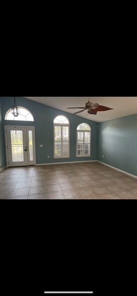 Living room - 4892 Erin Ln