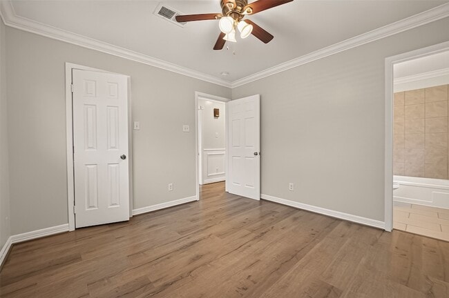 Building Photo - 1215 Mosher Ln