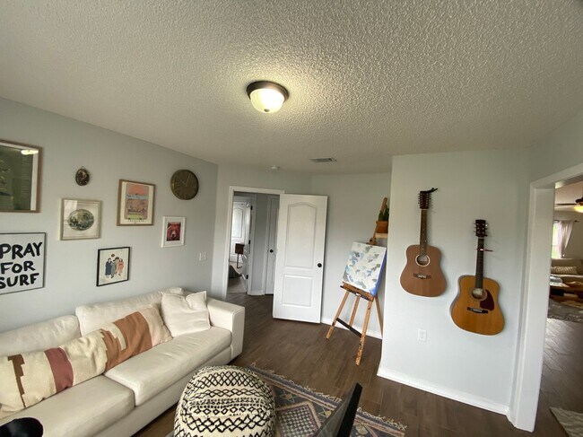Building Photo - 6486 Surfside Cove