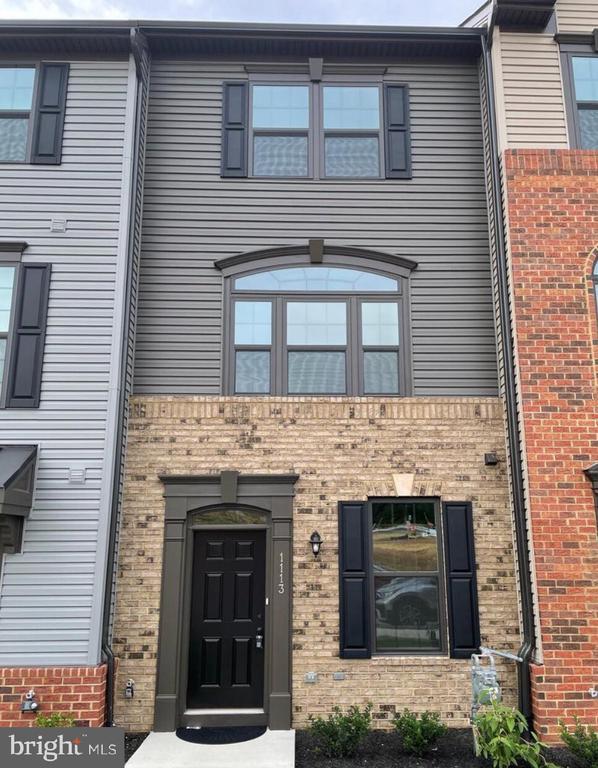 Building Photo - 1113 Rampart Dr