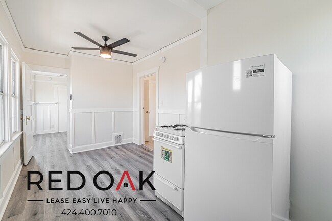 Building Photo - 4626 Wall St