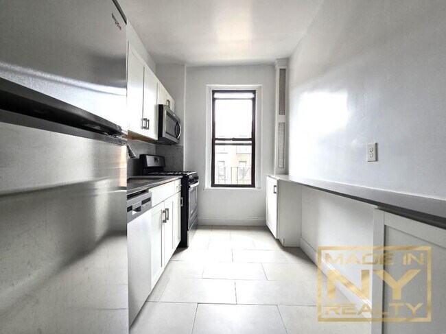 Primary Photo - 1 bedroom in ASTORIA NY 11103
