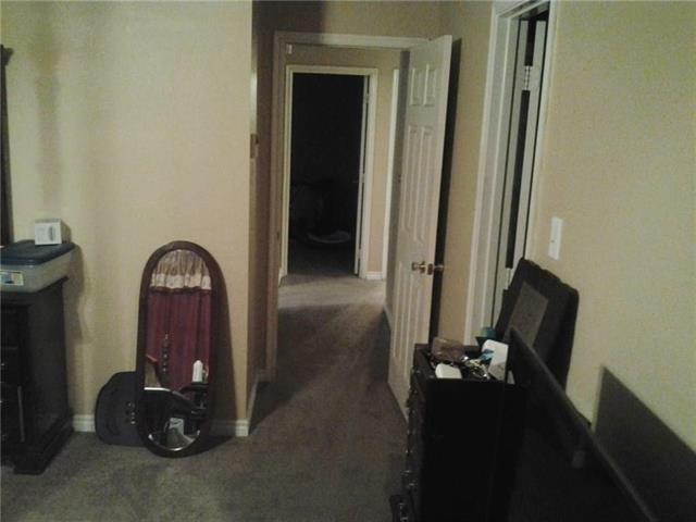 Building Photo - 2825 Mesa Valley Dr