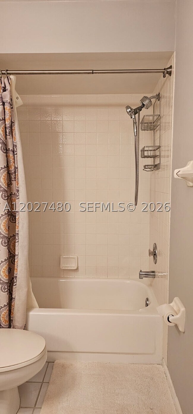 Building Photo - 2058 SE Wild Meadow Cir