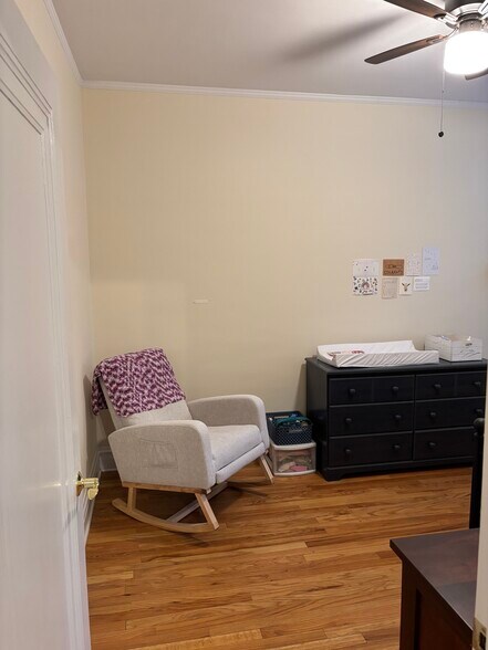 Bedroom 2 - 4215 N Francisco Ave