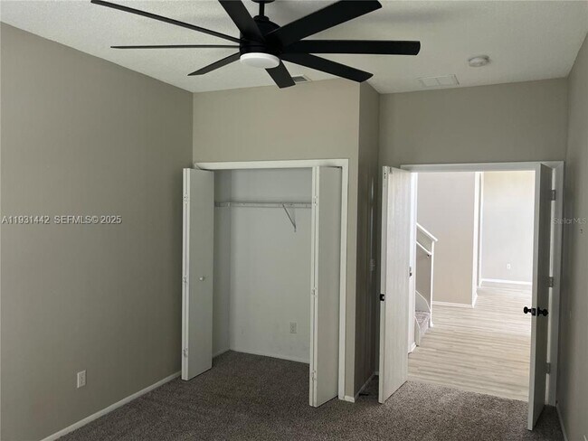 Building Photo - 189 Emeraldview Ave