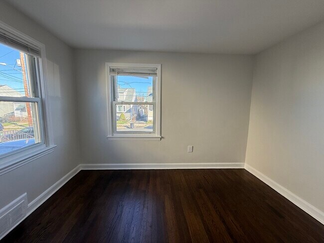 Building Photo - 520 Purce St