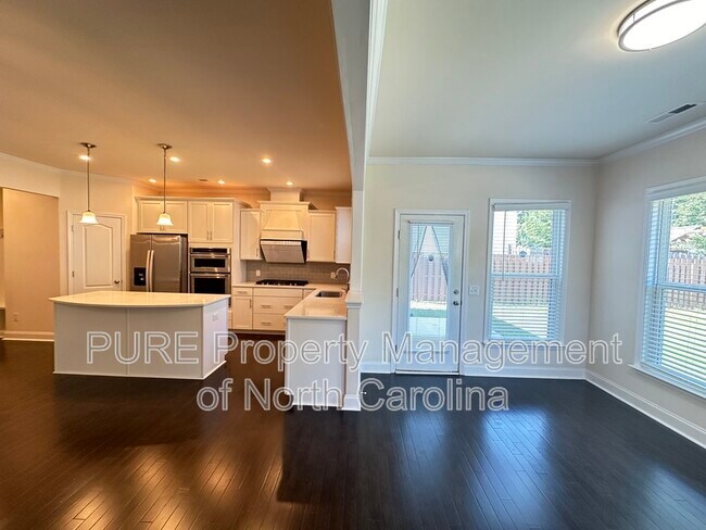 Building Photo - 5302 Tilley Manor Dr