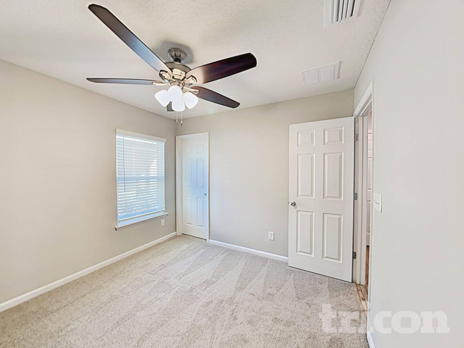 Building Photo - 8096 Hind Wy