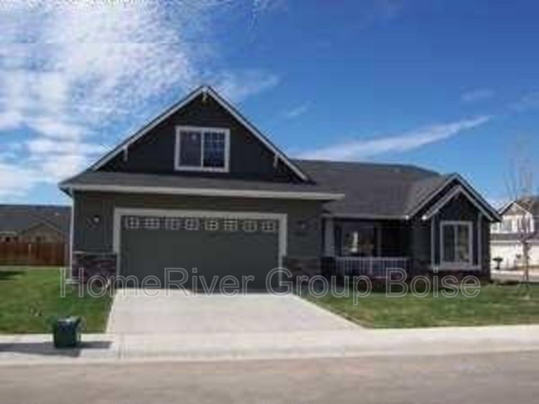 Primary Photo - 3953 N Kilberry Ave