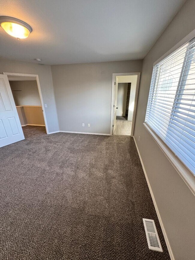 Building Photo - 5561 S Caper Pl