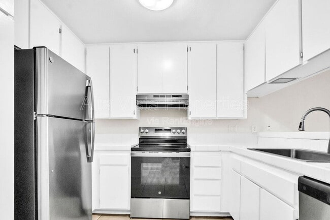 Building Photo - 4173 Camino Ticino