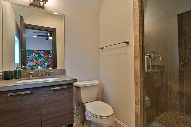 Building Photo - 4114 Driscoll St