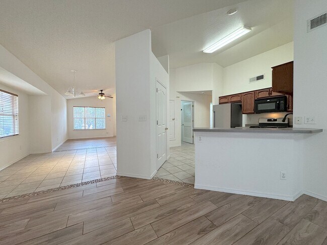Building Photo - 14193 Patriot Point Dr