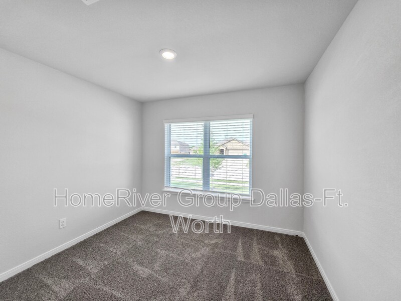 Building Photo - 246 Shaw Creek Blvd