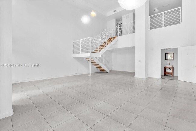 Building Photo - 410 Evernia St