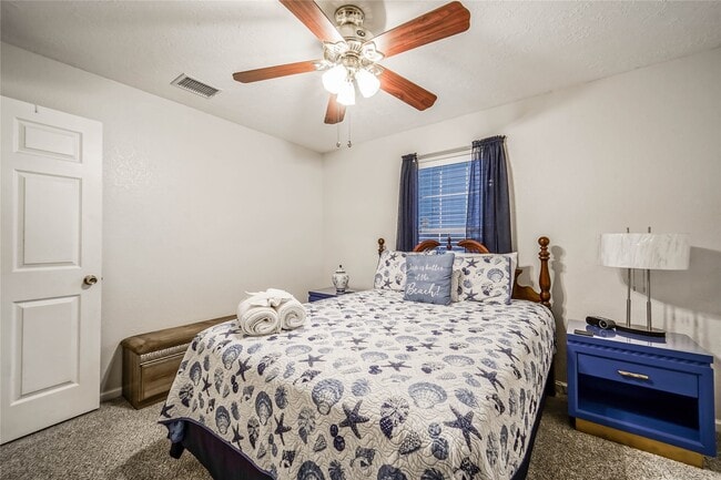 Building Photo - 1320 Avenue L