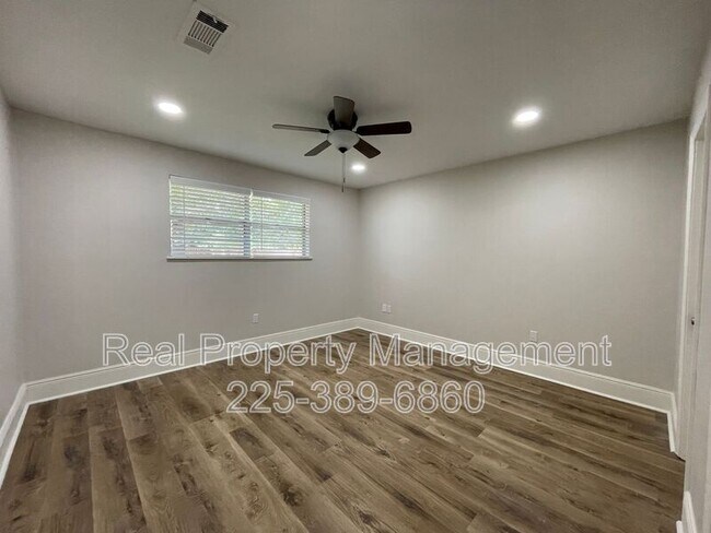 Building Photo - 13701 Gentilly Ct