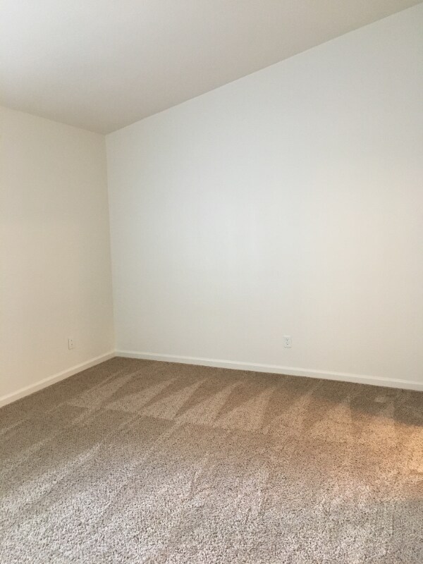 Building Photo - 9243 Elk Grove Florin Rd