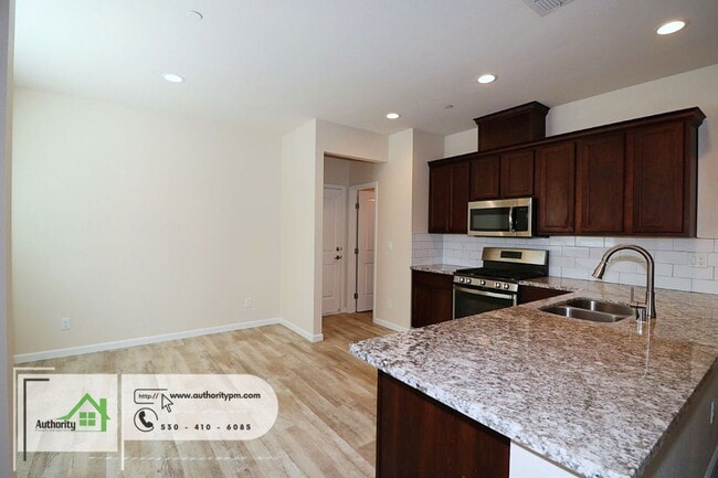 Building Photo - 810 Mission De Oro Dr