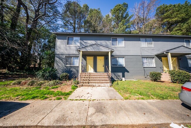 Building Photo - 209 Johnson St