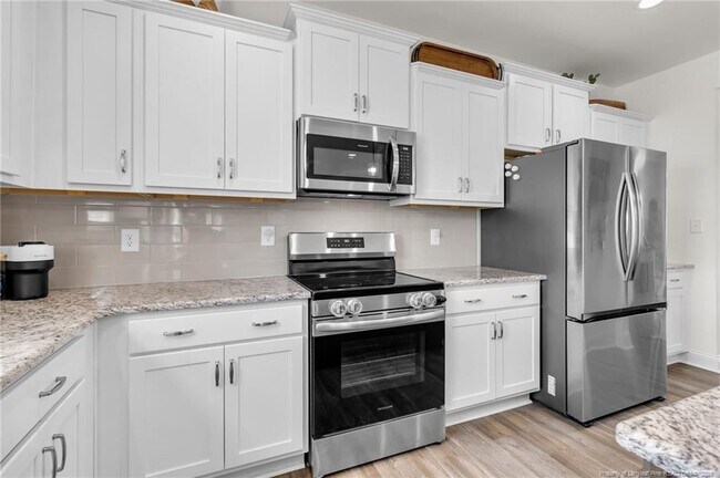 Building Photo - 173 London Dr