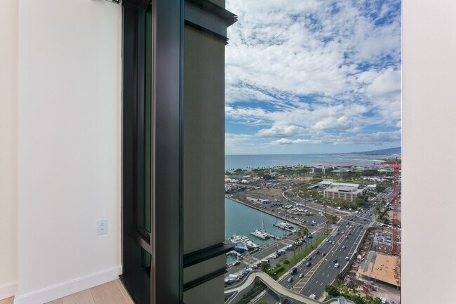 Building Photo - Victoria Place 2705 - Sophisticated 1BR