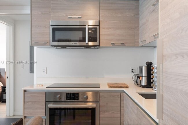 Building Photo - 1300 S Miami Ave