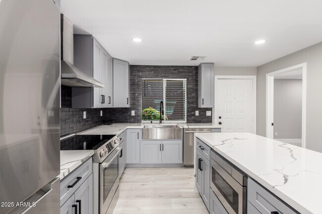 Building Photo - 4354 N 82nd St