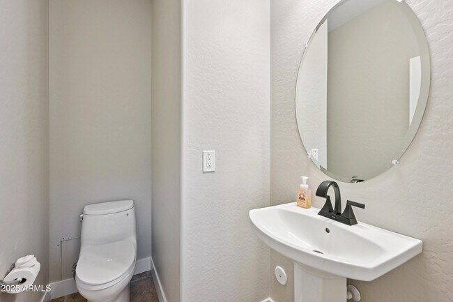 Building Photo - 25965 W Oraibi Dr