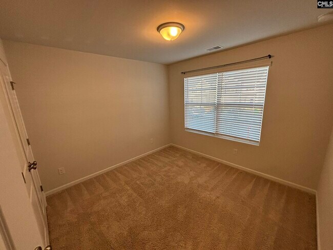 Building Photo - 140 Kings Parish Ct