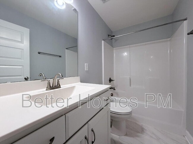 Building Photo - 9058 White Oak Hill Rd