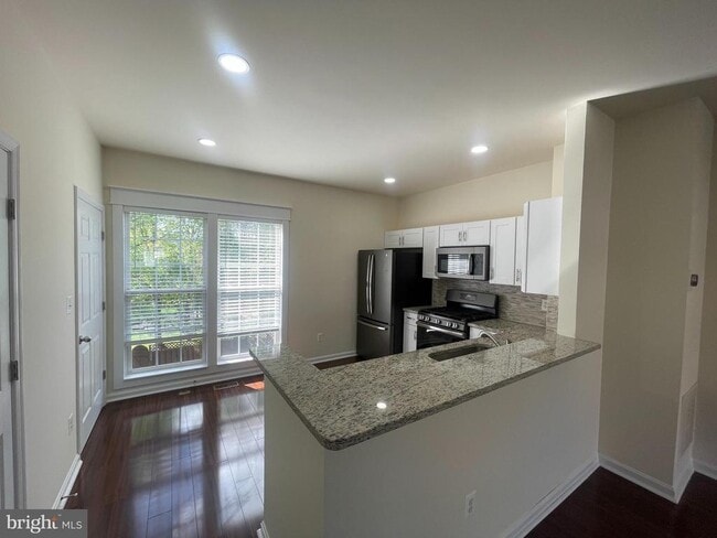 Building Photo - 24673 Nettle Mill Square