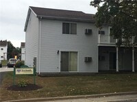 Building Photo - 18 Triangle St