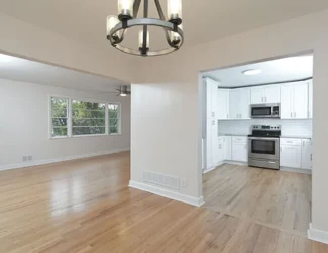 Building Photo - 2534 Forest Dr
