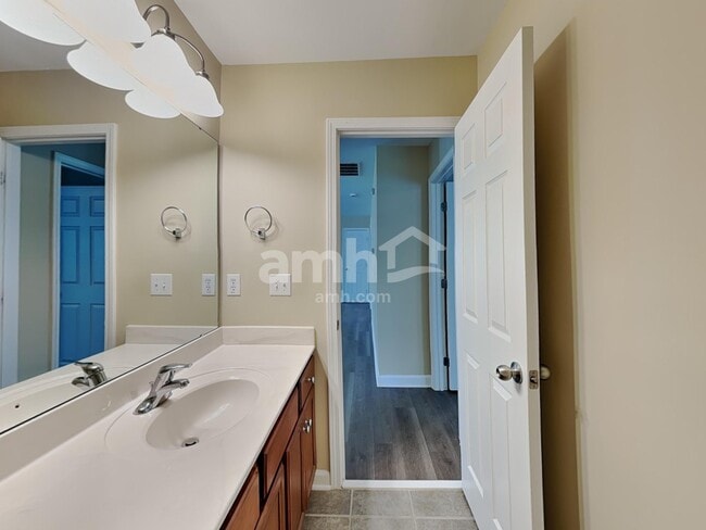 Building Photo - 9413 Philbeck Ln