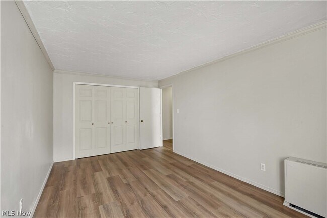 Building Photo - 12900 Lake Ave