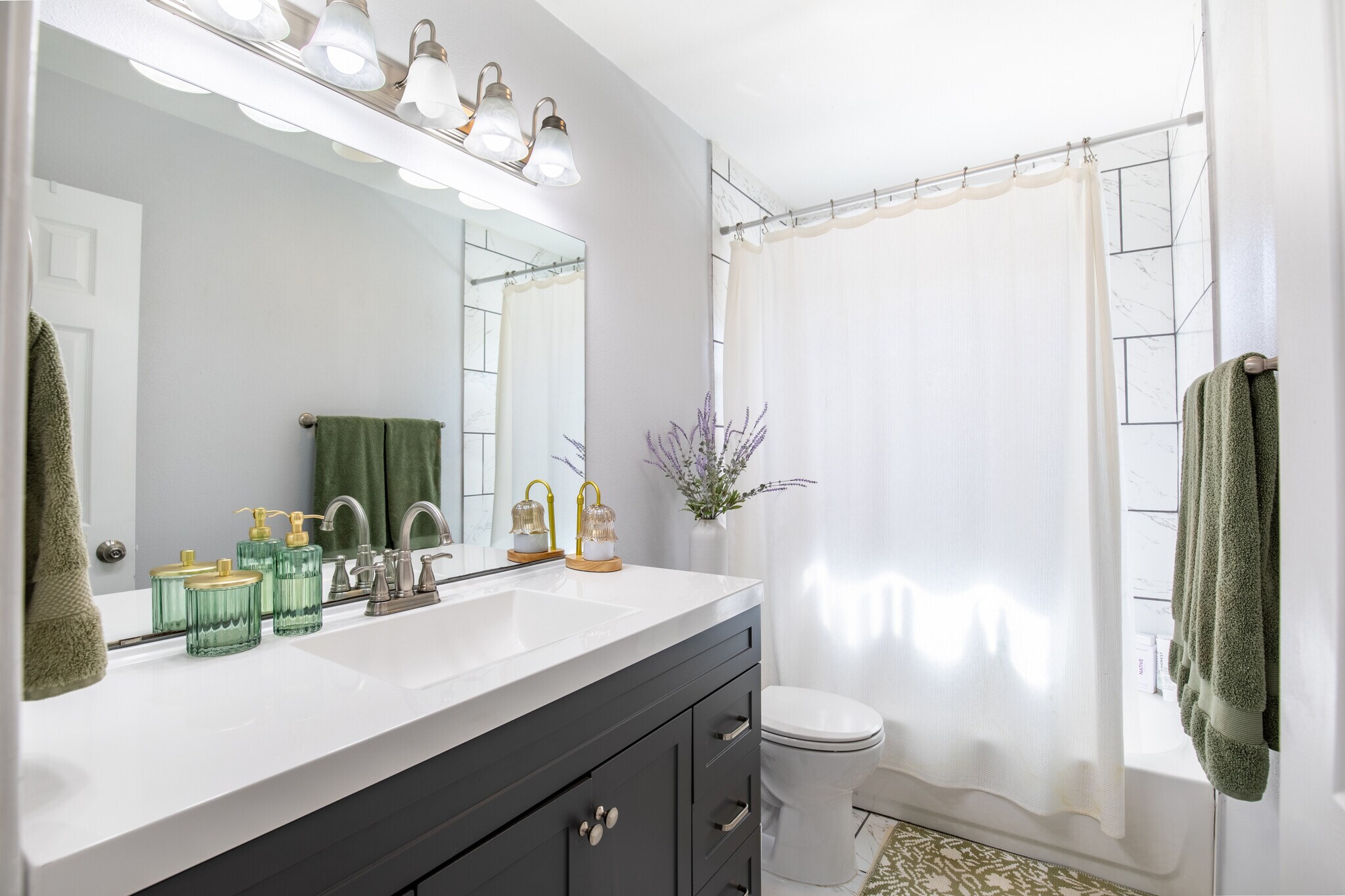 Hall Bath - 510 W Oak St