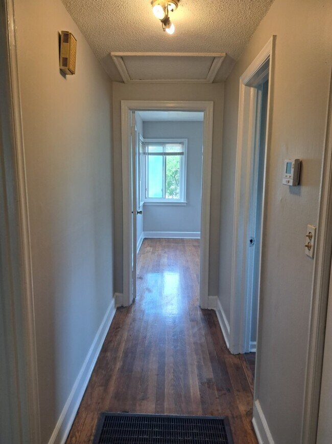 Building Photo - 813 46th St Ensley