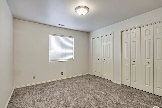Building Photo - AWESOME GROUND FLOOR CONDO IN OREM