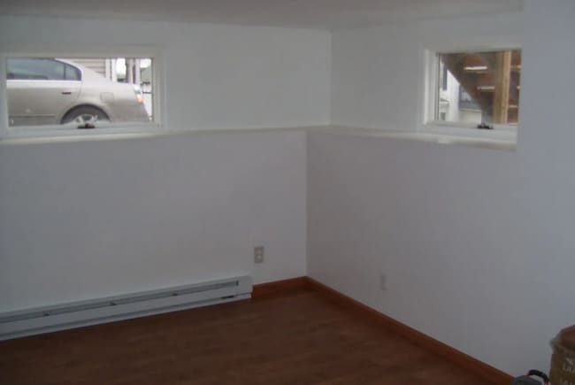 Building Photo - 2 Farwell St