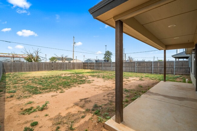 Building Photo - Modern Home in Abernathy, TX