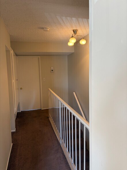 Building Photo - 7226 Jordan Ave